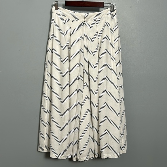 Yumi Kim Linen Skort Pants Wide Leg White Navy Stripe Pleated size small - Picture 7 of 17